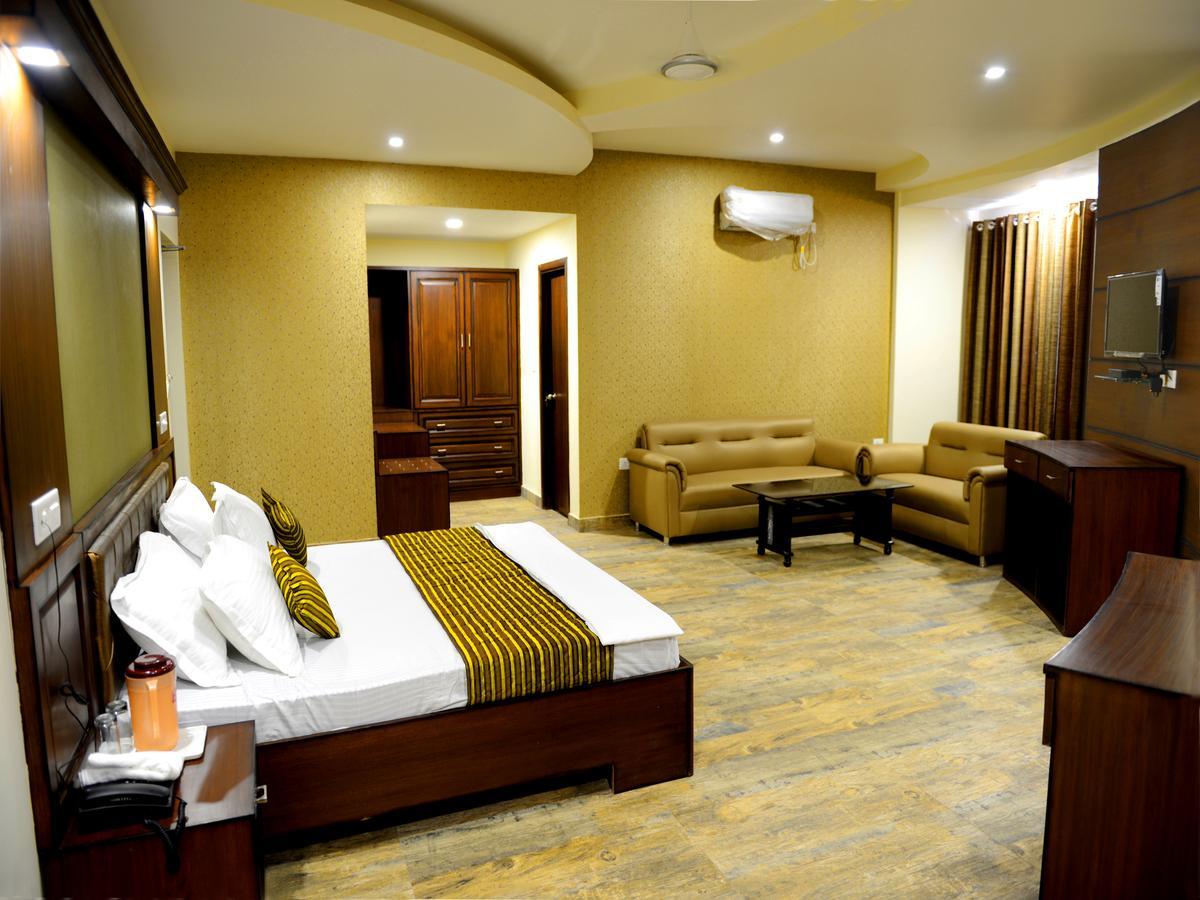 Anurag Hotel Katra  Luaran gambar